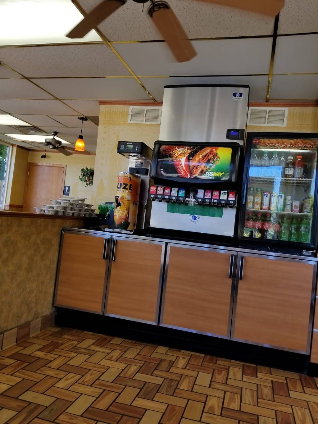 Subway Restaurants | restaurant | 25439 W Eames St, Channahon, IL 60410, USA | 8155211234 OR +1 815-521-1234