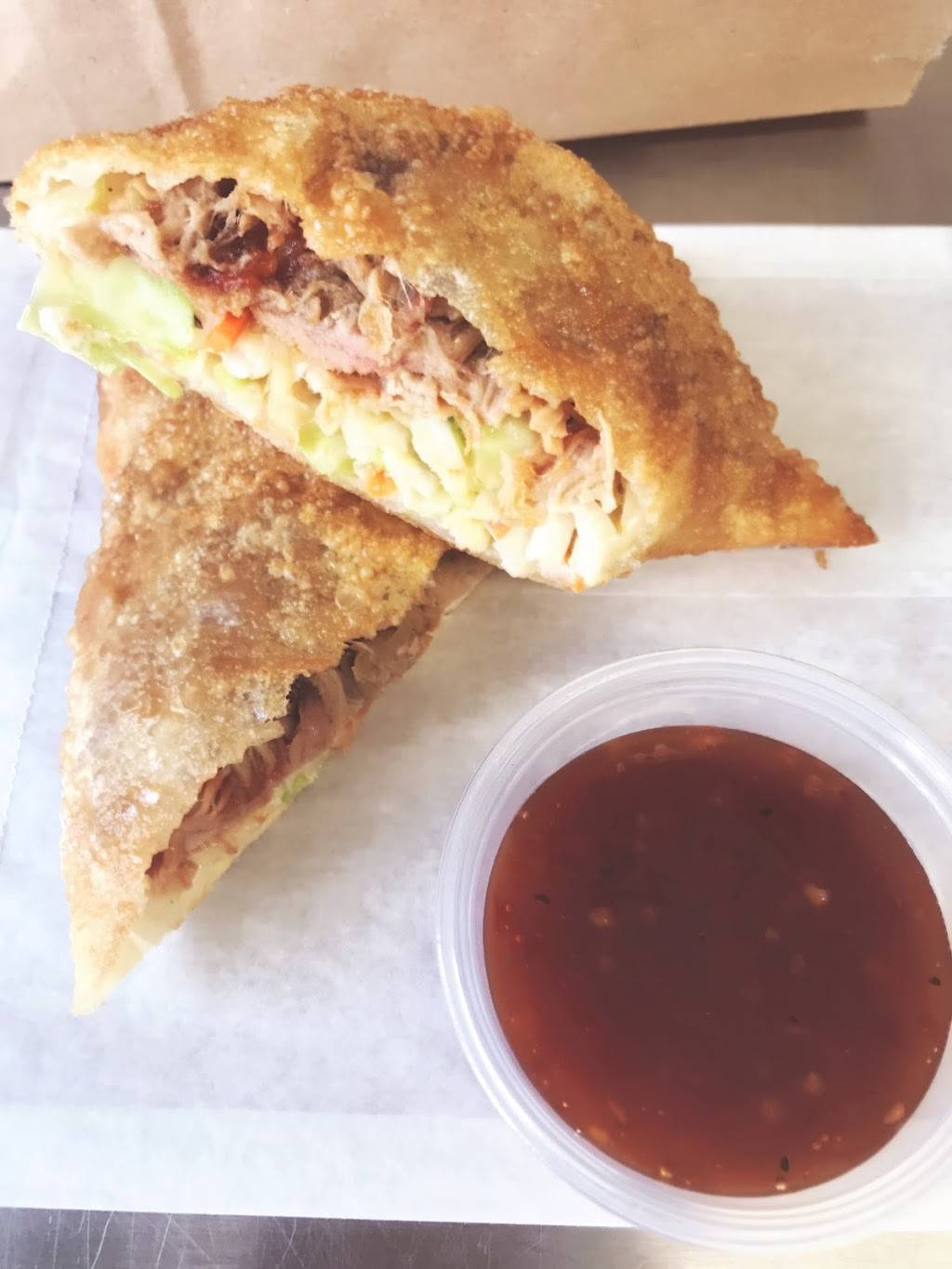 Big Dawgs Smokehouse | restaurant | 2317 Community Way, North Gower, ON K0A 2T0, Canada | 6132238625 OR +1 613-223-8625