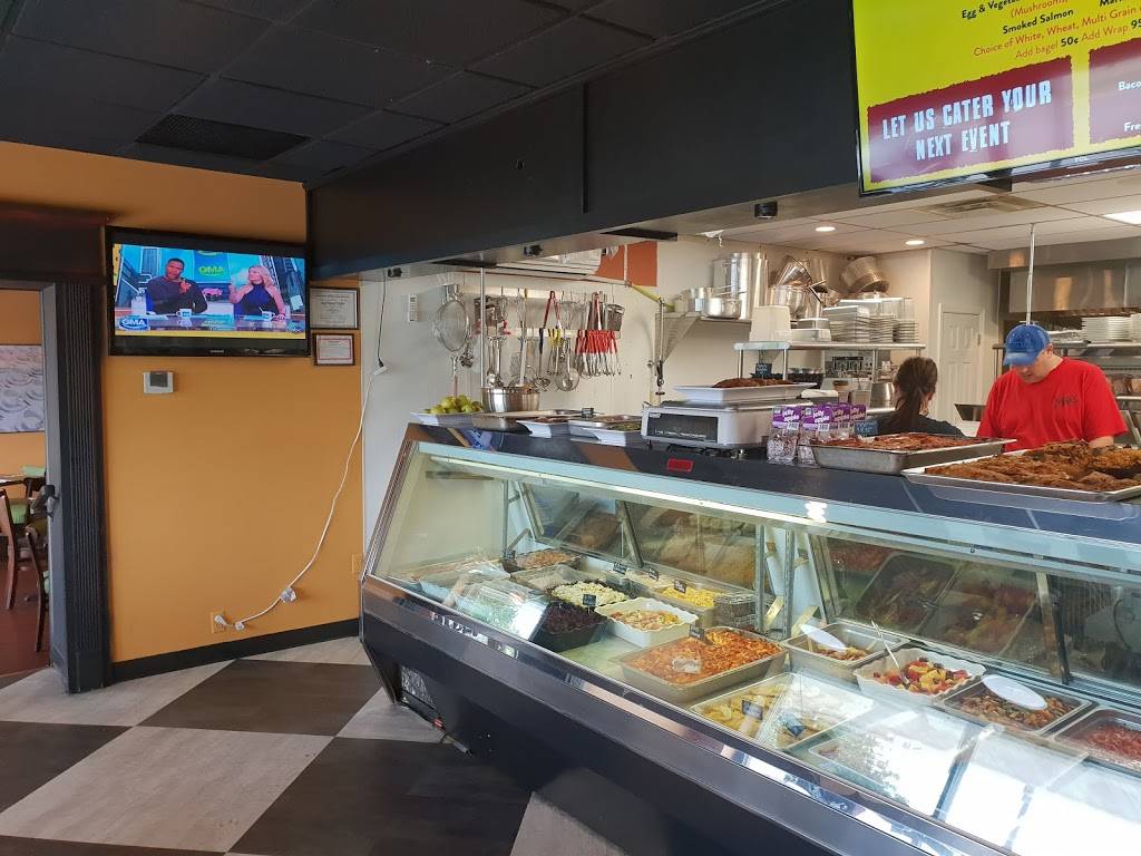 Maxs Market & Eatery Flemington | restaurant | 299 S Main St, Flemington, NJ 08822, USA | 9088247776 OR +1 908-824-7776