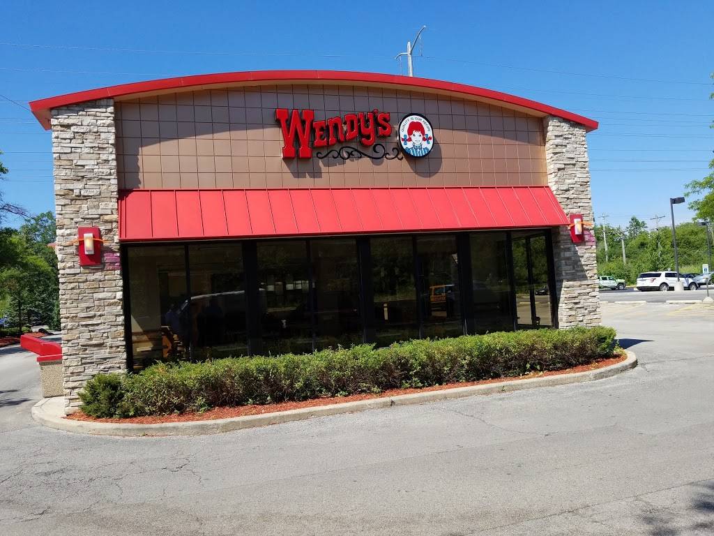 Wendys | restaurant | 2560 Skokie Valley Rd, Highland Park, IL 60035, USA | 8474322590 OR +1 847-432-2590