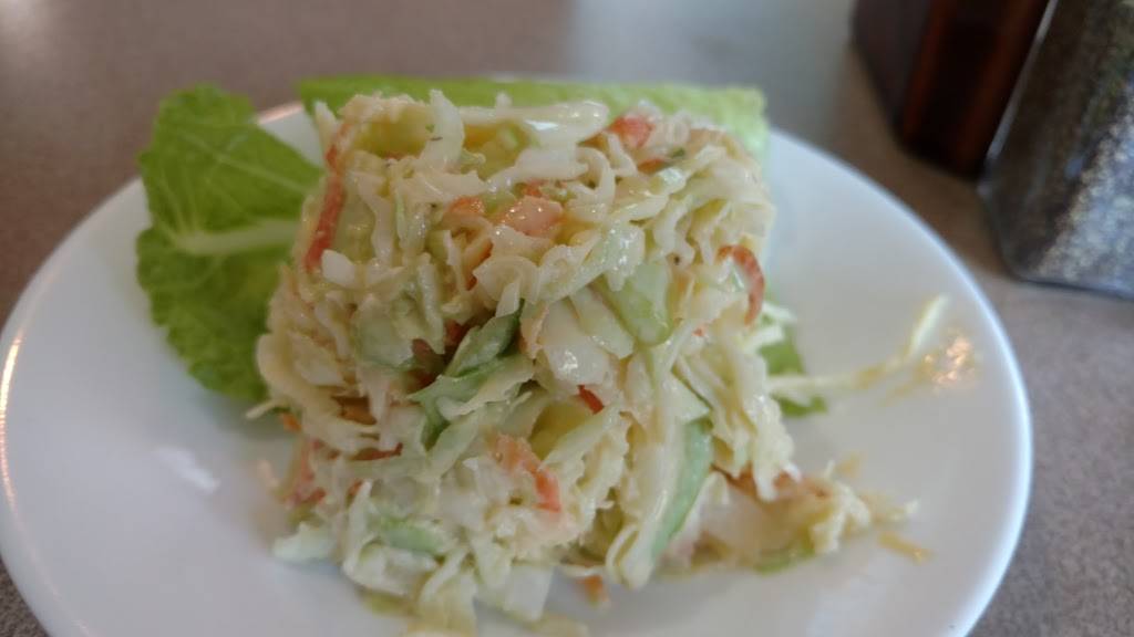 Oysters of Crystal River | restaurant | 606 US-19, Crystal River, FL 34429, USA | 3527952633 OR +1 352-795-2633