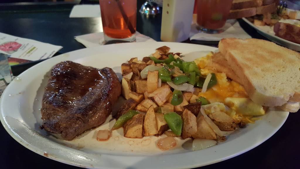 Steel Horse Saloon | restaurant | 1818 W Bell Rd, Phoenix, AZ 85023, USA | 6029428778 OR +1 602-942-8778