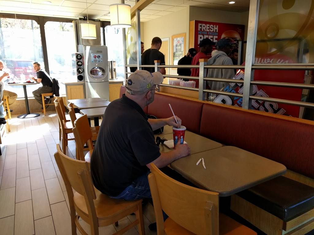 Wendys | restaurant | 100 Scarlett Dr, Chapel Hill, NC 27517, USA | 9199678624 OR +1 919-967-8624