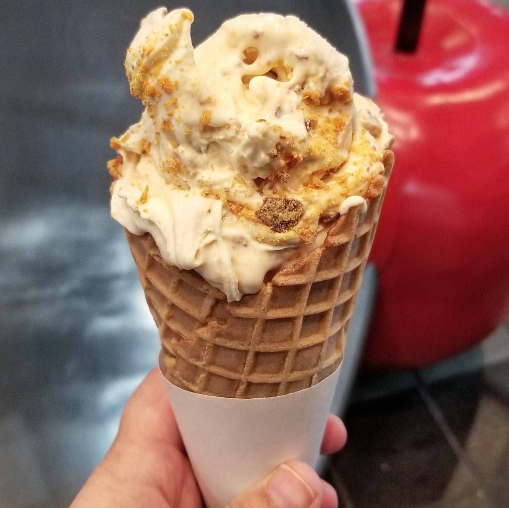 Kopps Frozen Custard | restaurant | 5373 N Port Washington Rd, Glendale, WI 53217, USA | 4149613288 OR +1 414-961-3288