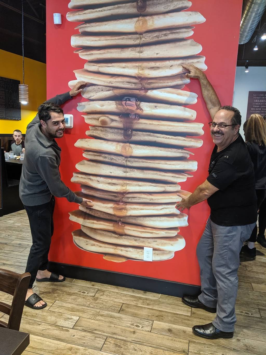 Stacked Pancake & Breakfast House Ancaster | restaurant | 59 Wilson St W, Ancaster, ON L9G 1N1, Canada | 9053047100 OR +1 905-304-7100