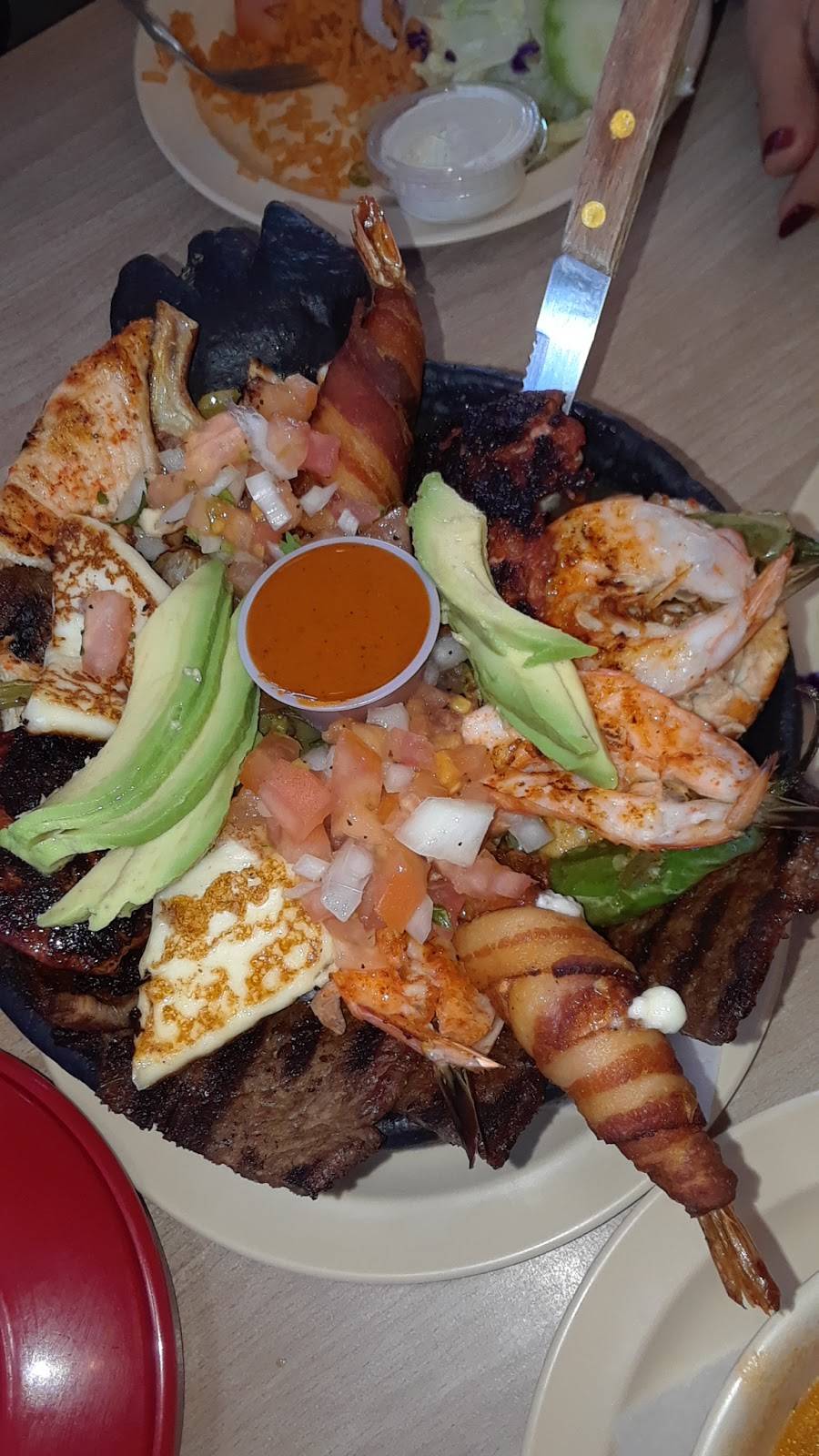 El Botanitas | restaurant | 3614 Martin Luther King Jr Blvd, Lynwood, CA 90262, USA | 3108981188 OR +1 310-898-1188