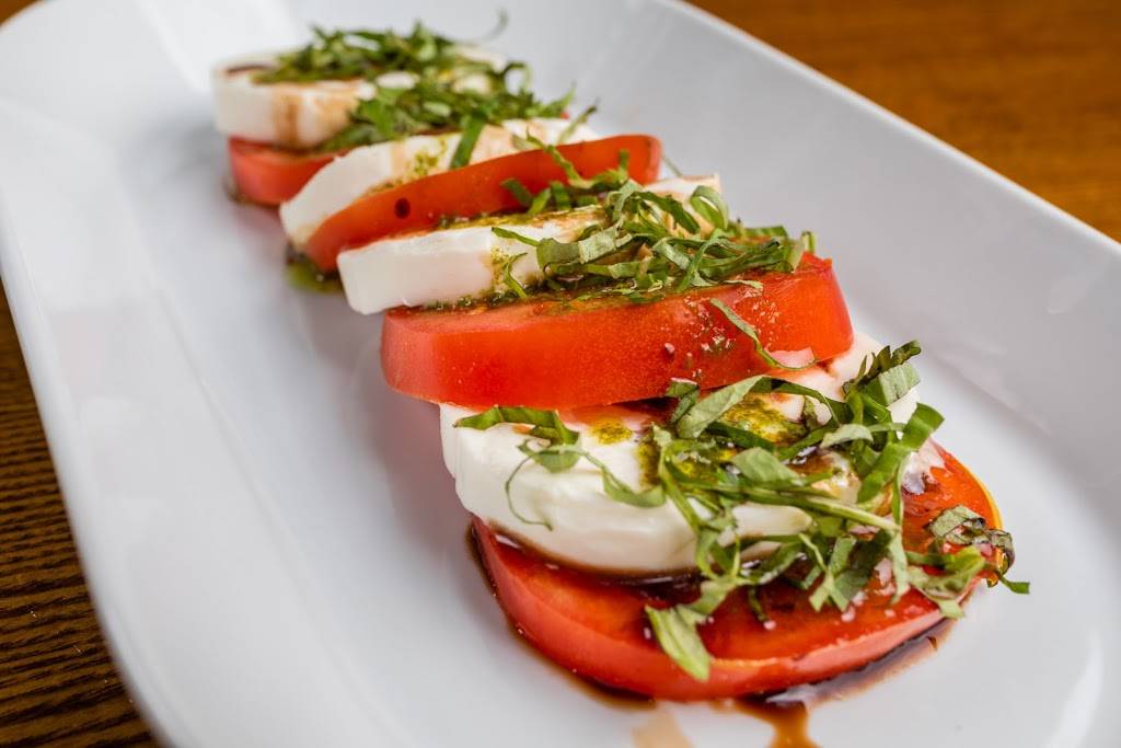 Trattoria Mia | restaurant | 6631 Orion Dr Suite #107, Fort Myers, FL 33912, USA | 2392087300 OR +1 239-208-7300