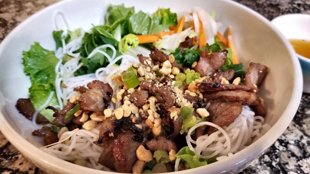 Hanoi Kitchen | restaurant | 7925 NE Glisan St, Portland, OR 97213, USA | 5032521300 OR +1 503-252-1300