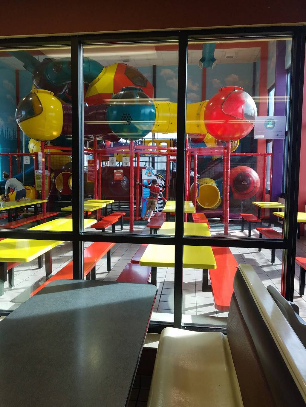 McDonalds | cafe | 10550 1300 E, Sandy, UT 84070, USA | 8015717341 OR +1 801-571-7341