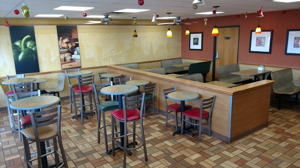 Subway | meal takeaway | 725 25th St, Greeley, CO 80631, USA | 9703538477 OR +1 970-353-8477