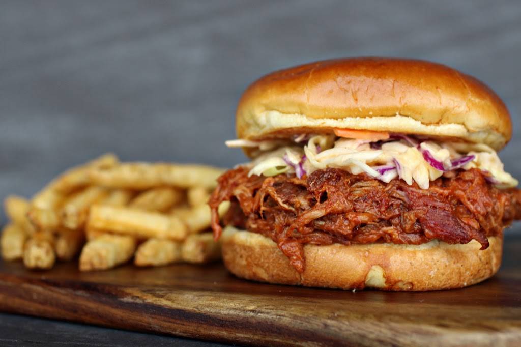 Max & Ermas | restaurant | 1210 Levis Commons Blvd, Perrysburg, OH 43551, USA | 4199310220 OR +1 419-931-0220