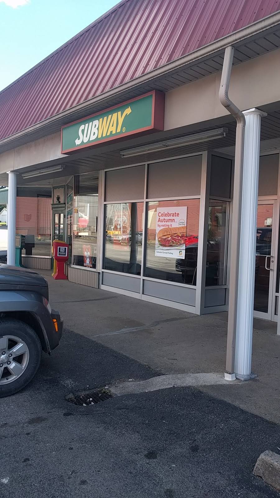 Subway | restaurant | 179 E Taggart St, East Palestine, OH 44413, USA | 3304263375 OR +1 330-426-3375