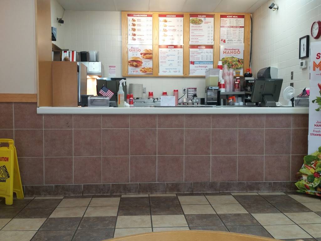 Wendys | restaurant | 821 N Euclid Ave, Bay City, MI 48706, USA | 9896866132 OR +1 989-686-6132