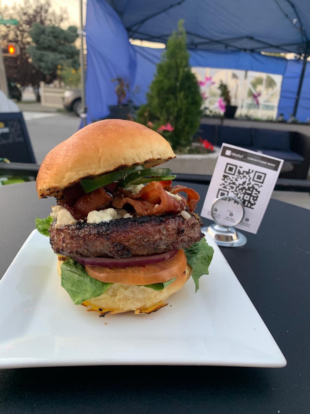 Parq | restaurant | 4001 E Tremont Ave, The Bronx, NY 10465, USA | 7186846053 OR +1 718-684-6053