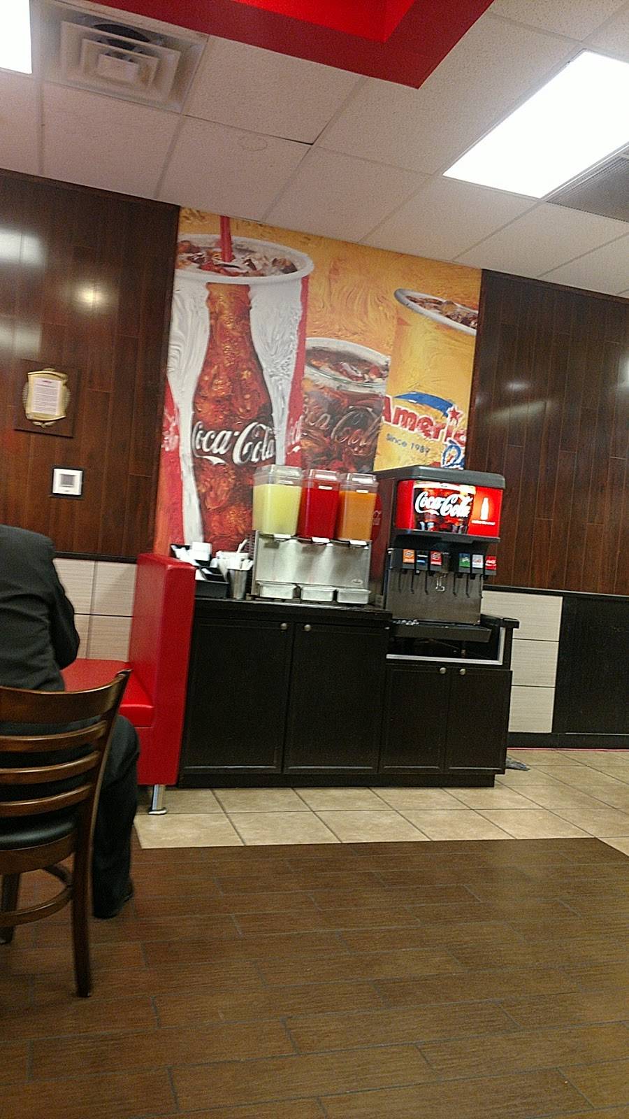 American Deli | restaurant | 854 Cleveland Ave #1000, East Point, GA 30344, USA | 4047667889 OR +1 404-766-7889