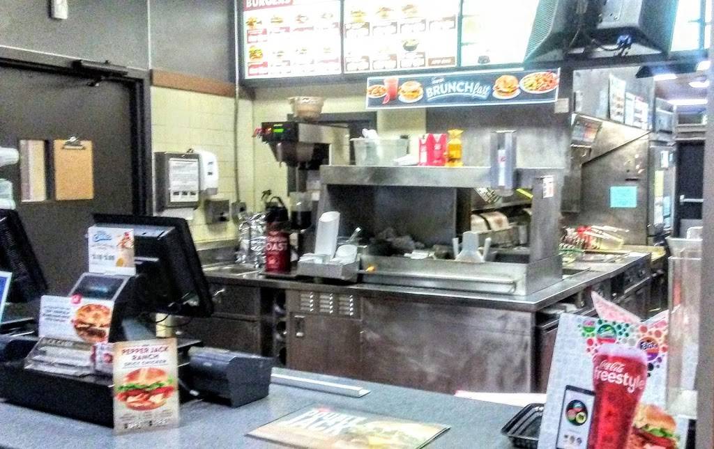 Jack in the Box | restaurant | 3402 Pacific Hwy E, Fife, WA 98424, USA | 2539229439 OR +1 253-922-9439