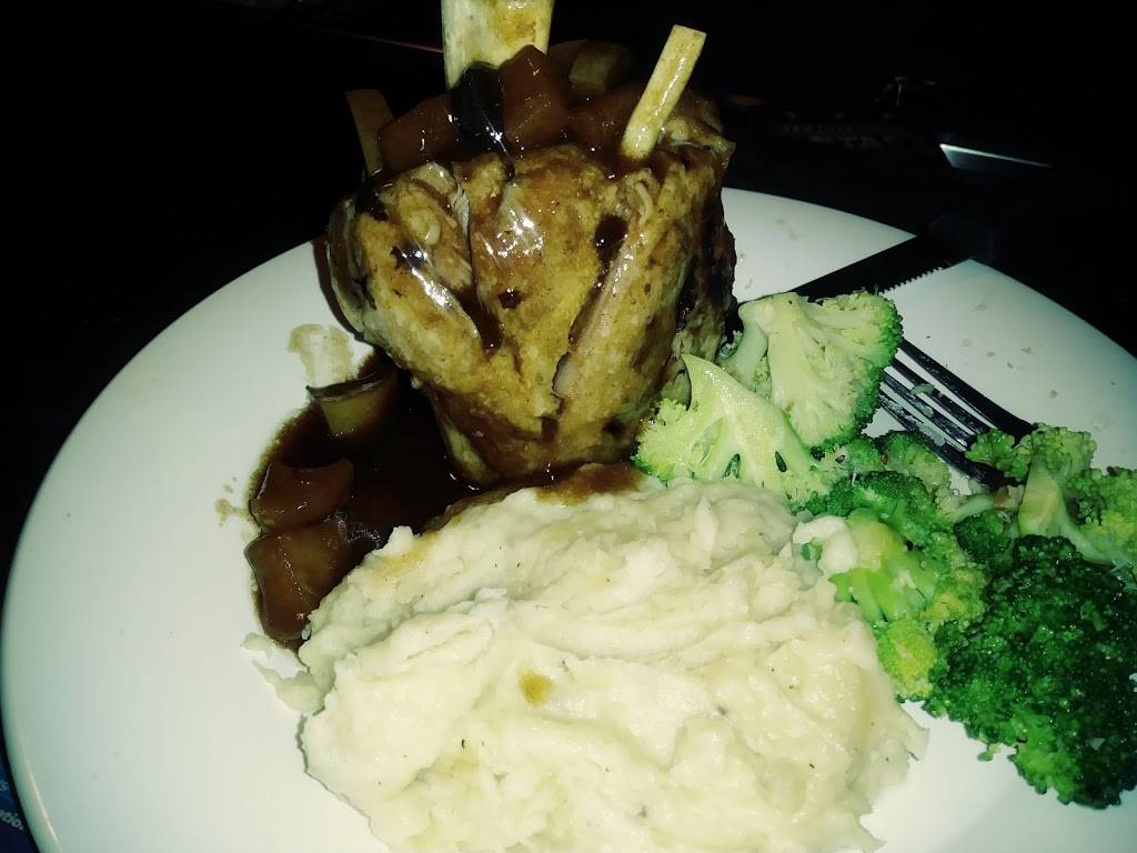 Dempsters Sports Pub & Restaurant | restaurant | 437 Pine St, Mt Holly, NJ 08060, USA | 6092610500 OR +1 609-261-0500