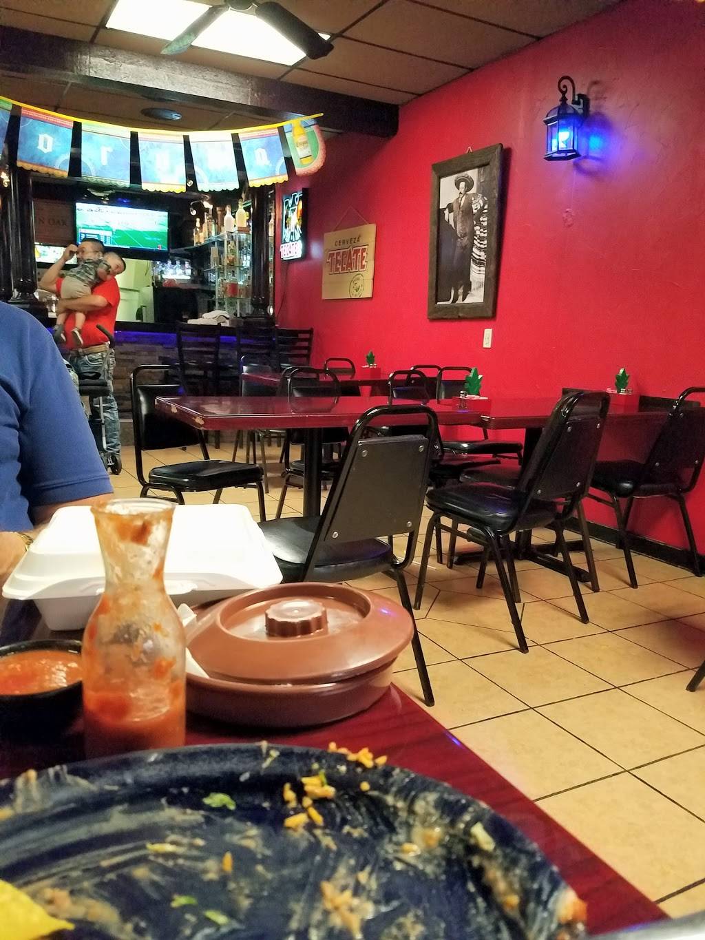 Acambaro Mexican Restaurant Fayetteville | restaurant | 2605 N College Ave, Fayetteville, AR 72703, USA | 4794423454 OR +1 479-442-3454