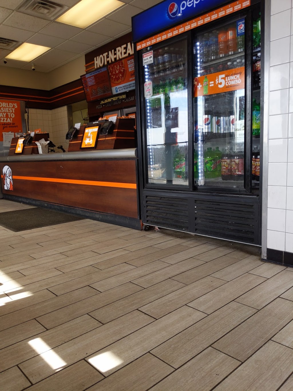 Little Caesars Pizza | meal delivery | 1108 E 10th St, Sioux Falls, SD 57103, USA | 6053351010 OR +1 605-335-1010