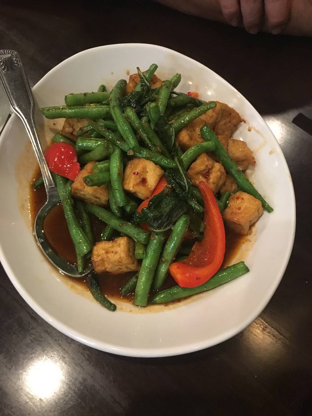 Phnom Penh House | restaurant | 1514 Webster St, Alameda, CA 94501, USA | 5108933825 OR +1 510-893-3825