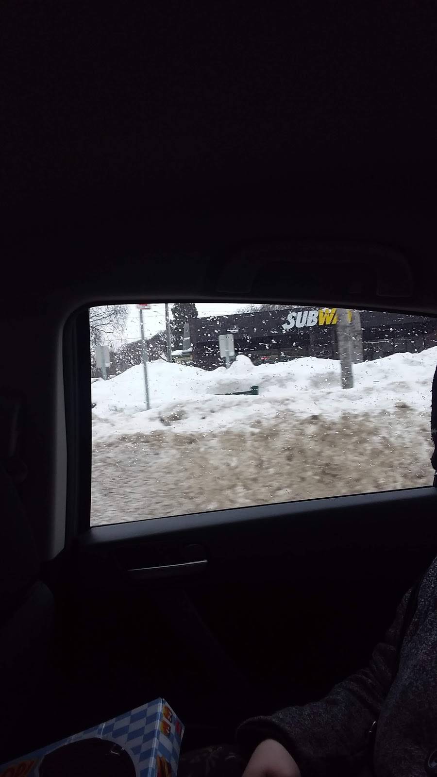 Subway | restaurant | 3425 E Lake St, Minneapolis, MN 55406, USA | 6127213044 OR +1 612-721-3044