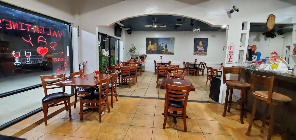Tita’s Bakery & Restaurant | restaurant | 10264 W Sample Rd, Coral Springs, FL 33065, USA | 9547571300 OR +1 954-757-1300