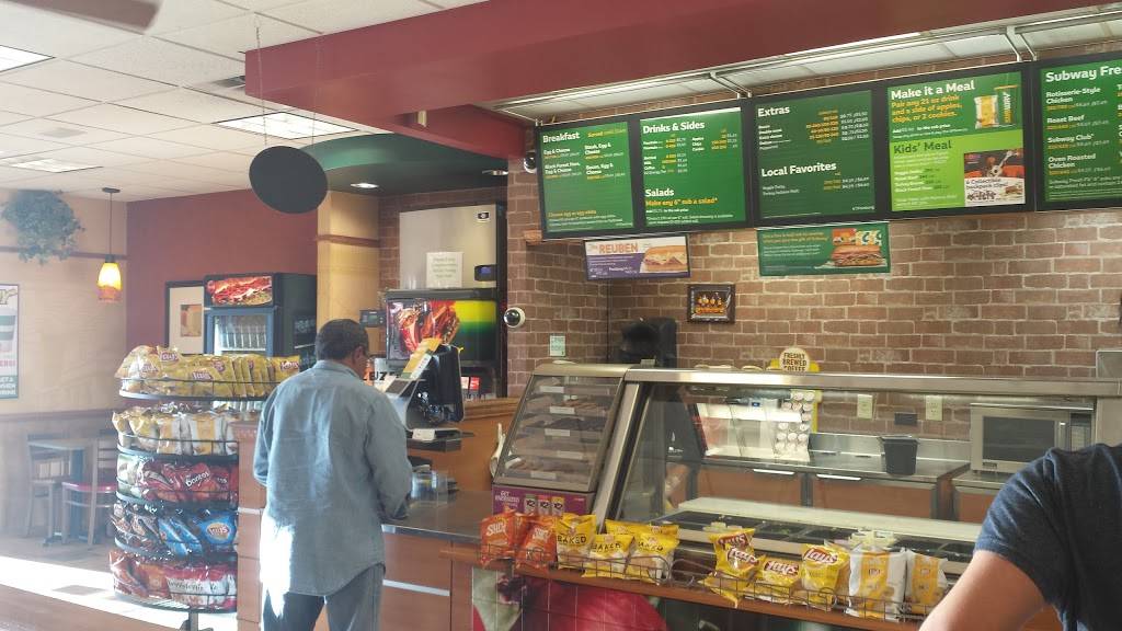 Subway | restaurant | 4089 N Lecanto Hwy, Beverly Hills, FL 34465, USA | 3527460057 OR +1 352-746-0057