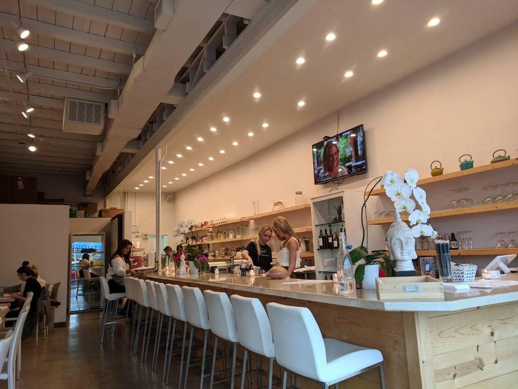 Pure Food and Juice | restaurant | Center 1 3524, S Peoria Ave, Tulsa, OK 74105, USA | 9183928090 OR +1 918-392-8090