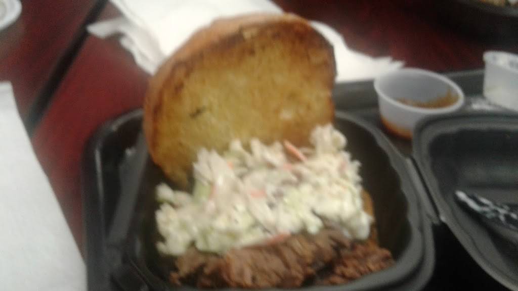 Chuck’s Wagon BBQ | restaurant | 6946 Laurel Bowie Rd, Bowie, MD 20715, USA | 3012621546 OR +1 301-262-1546