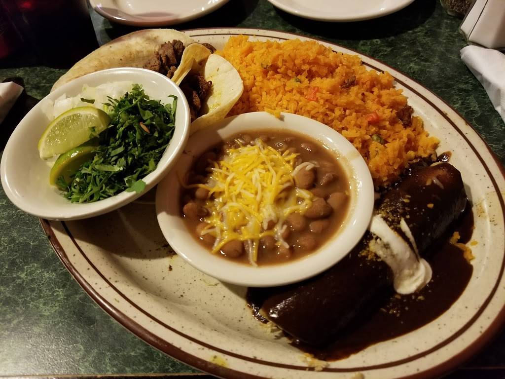 Fiesta Mexicana | restaurant | 327 12th St, Hammonton, NJ 08037, USA | 6097041611 OR +1 609-704-1611