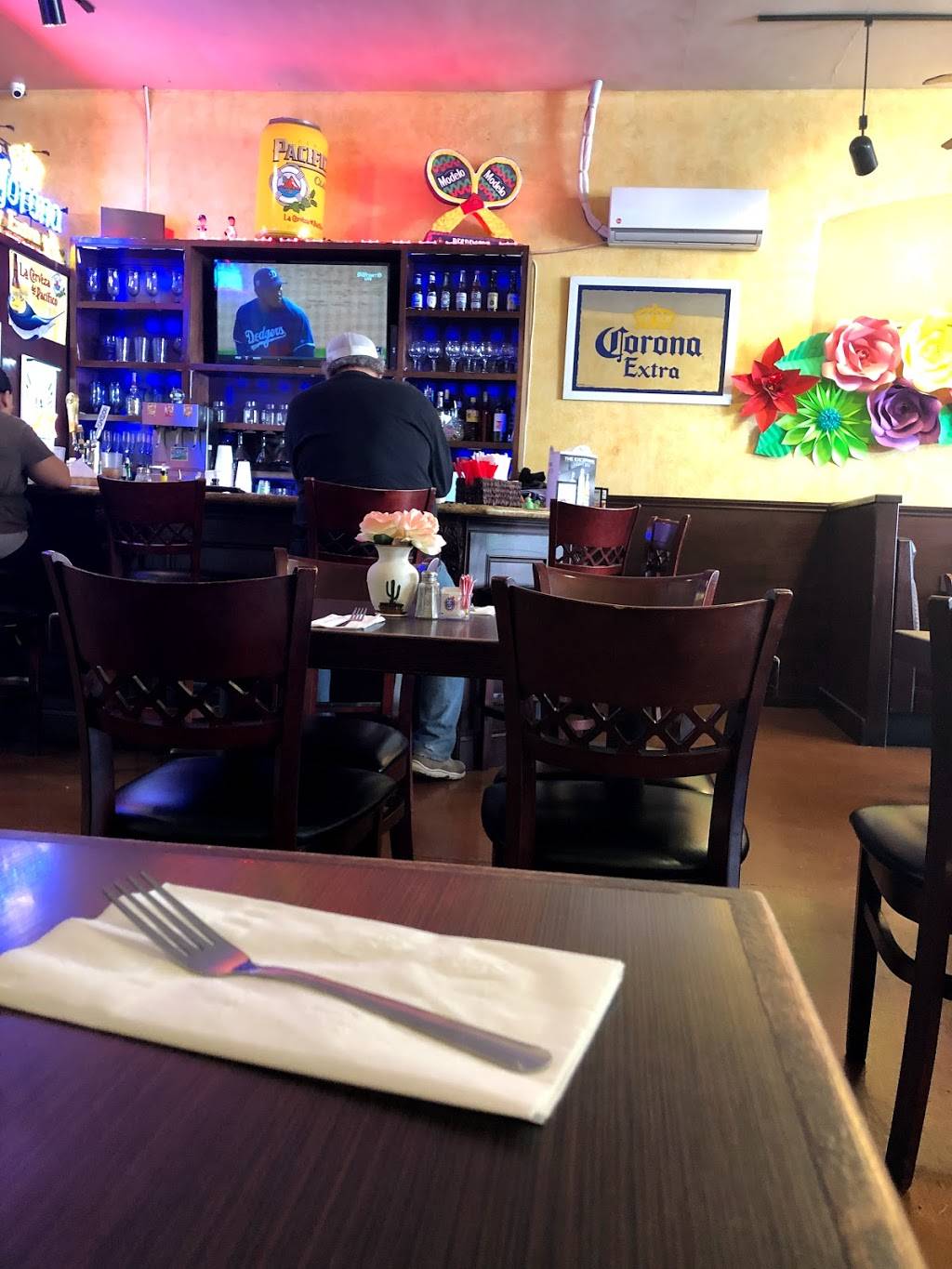El Camichin Authentic Mexican & Seafood | restaurant | 307 N Citrus Ave, Covina, CA 91723, USA | 6263397875 OR +1 626-339-7875