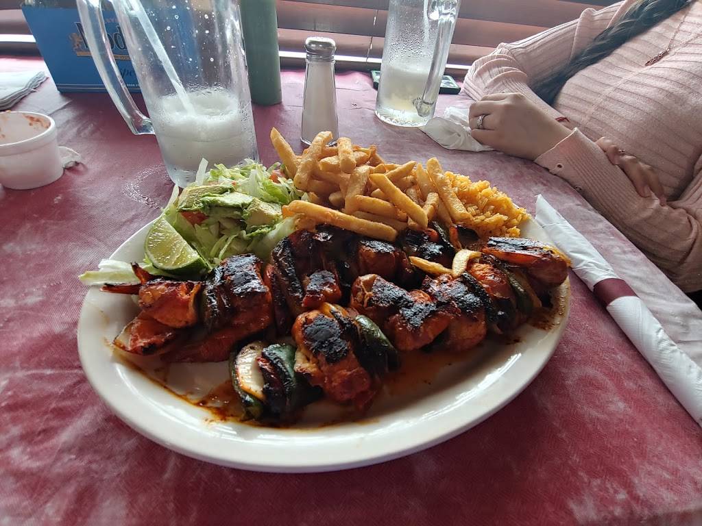 El Tucanazo Taqueria Y Mariscos | restaurant | 3261 South 13th Street, Milwaukee, WI 53215, USA | 4143833748 OR +1 414-383-3748