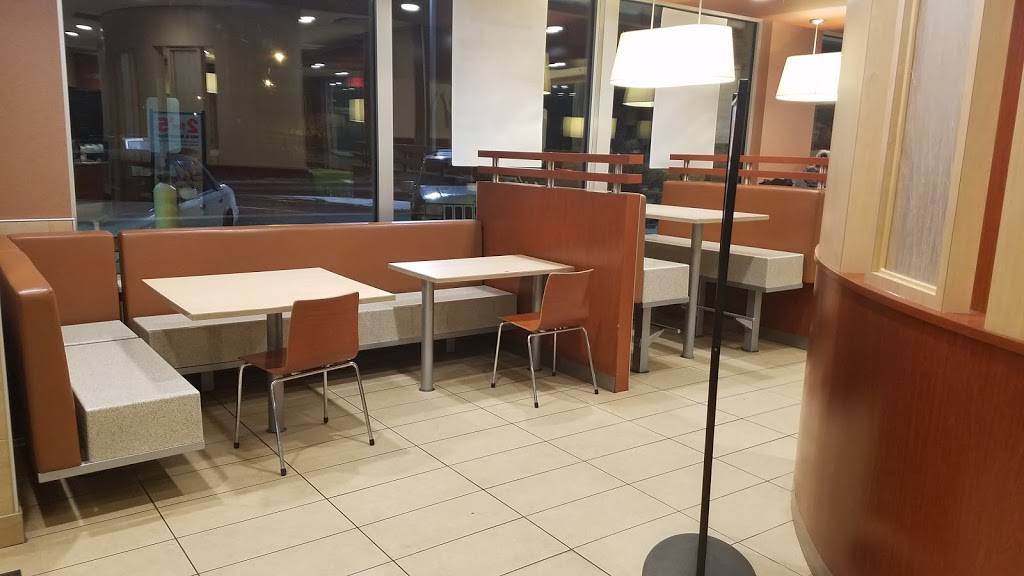 McDonalds | cafe | 165 S Broad St, Norwich, NY 13815, USA | 6073346020 OR +1 607-334-6020