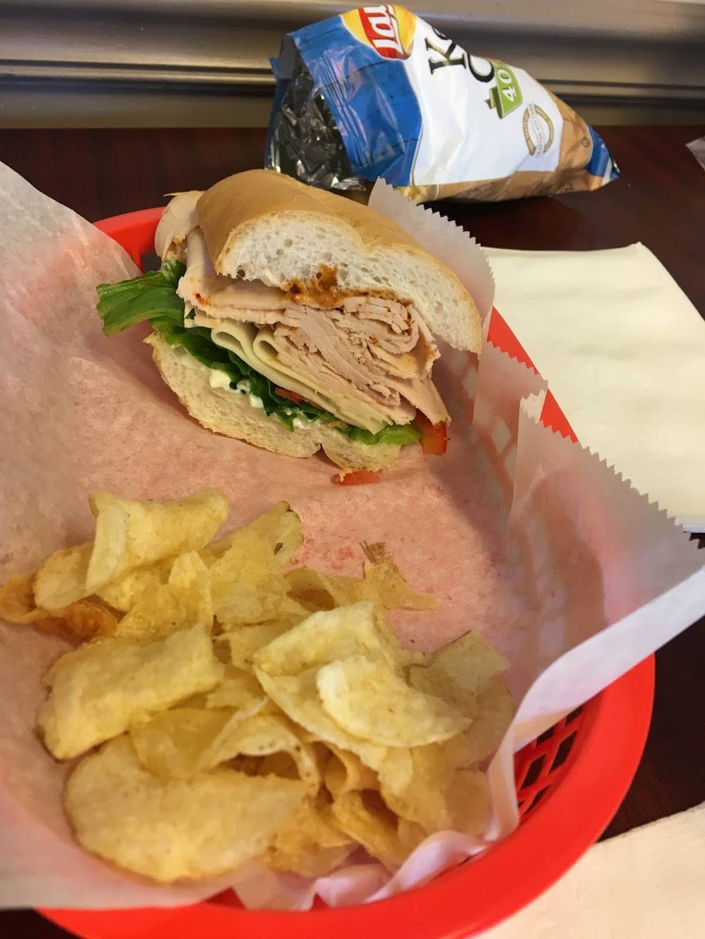 Vivola Express | restaurant | 1911 Schuetz Rd, Maryland Heights, MO 63043, USA | 3149953900 OR +1 314-995-3900