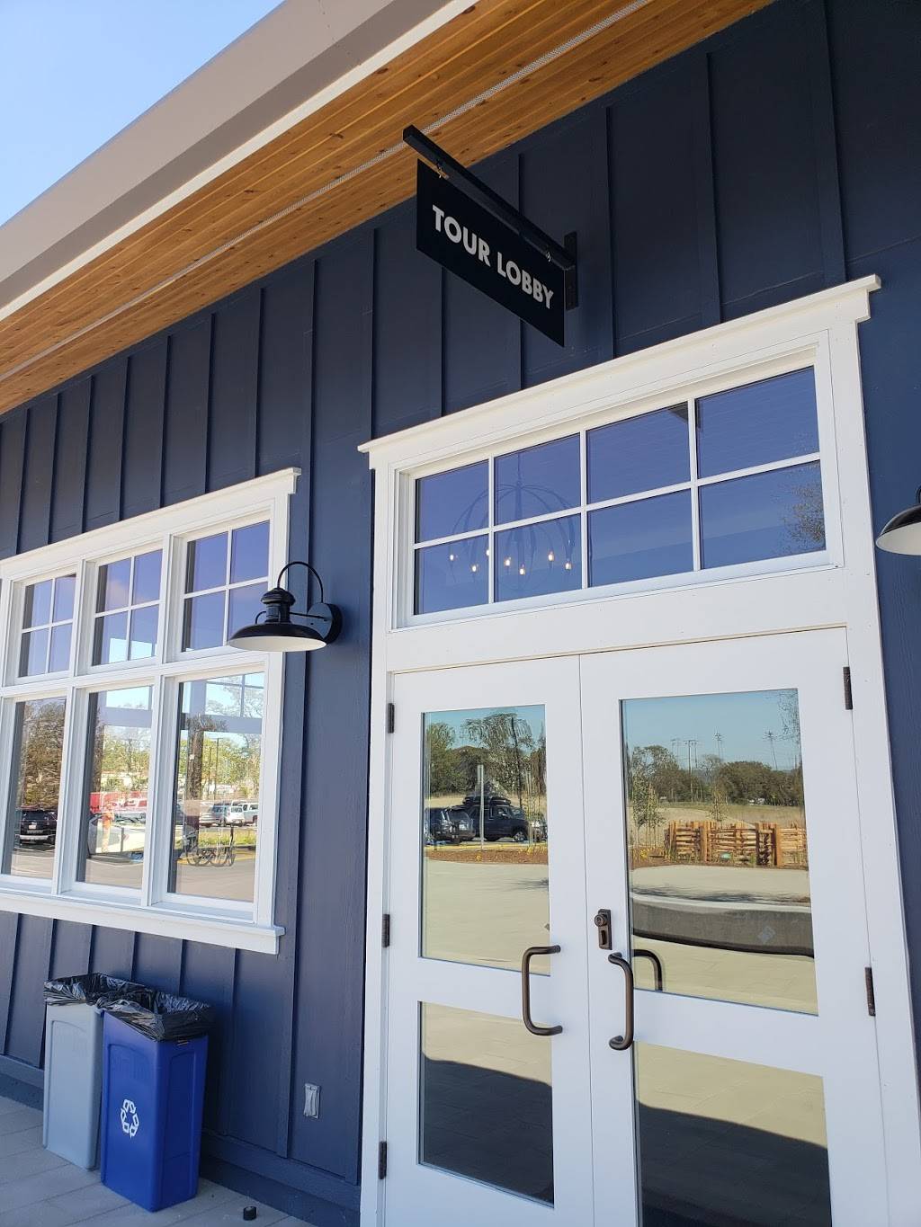 Russian River Brewing Company | restaurant | 700 Mitchell Ln, Windsor, CA 95492, USA | 7075452337 OR +1 707-545-2337