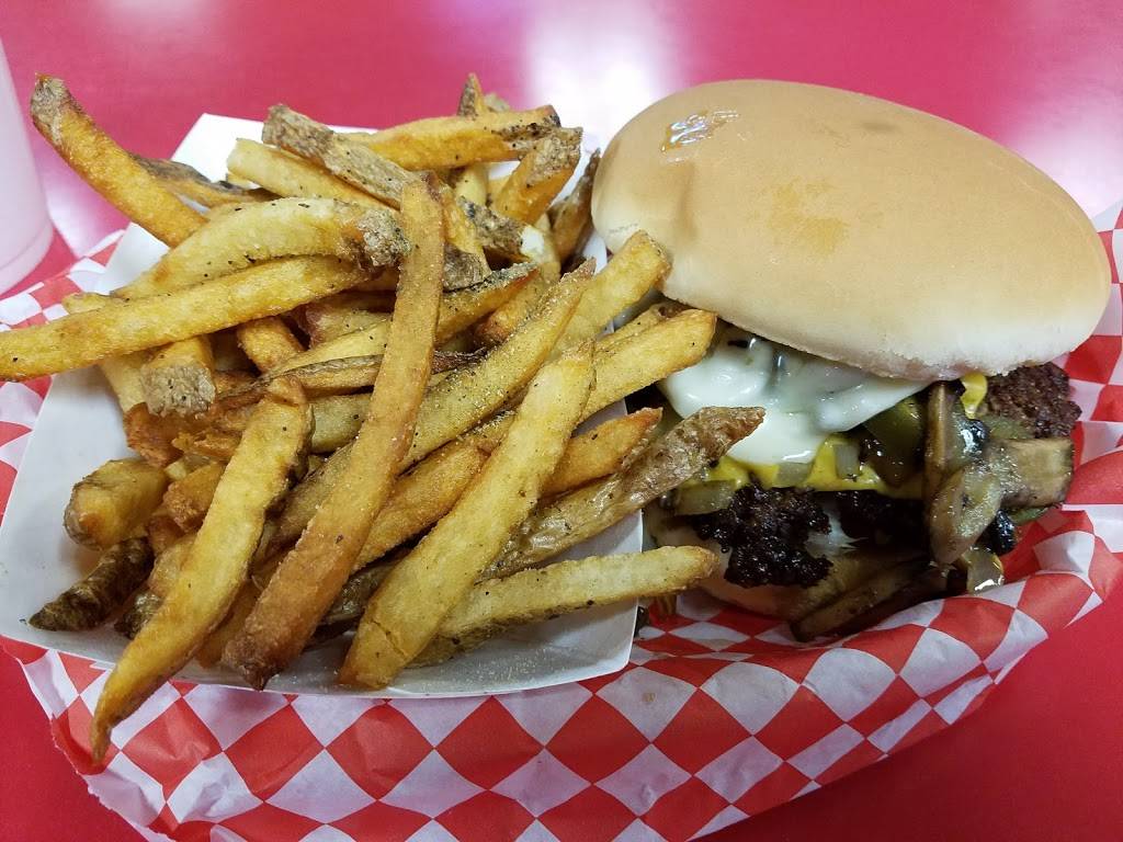Burger Island | restaurant | 1208 E Belt Line Rd #108, Carrollton, TX 75006, USA | 9722454628 OR +1 972-245-4628