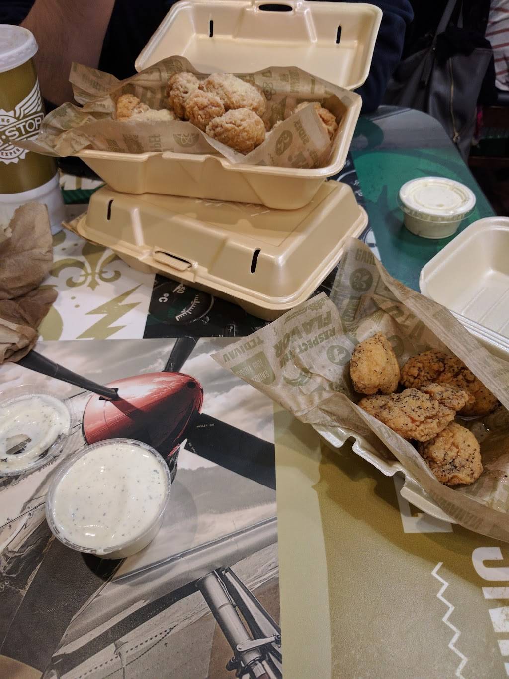 Wingstop | restaurant | 500 Roosevelt Rd, Chicago, IL 60607, USA | 3122650599 OR +1 312-265-0599