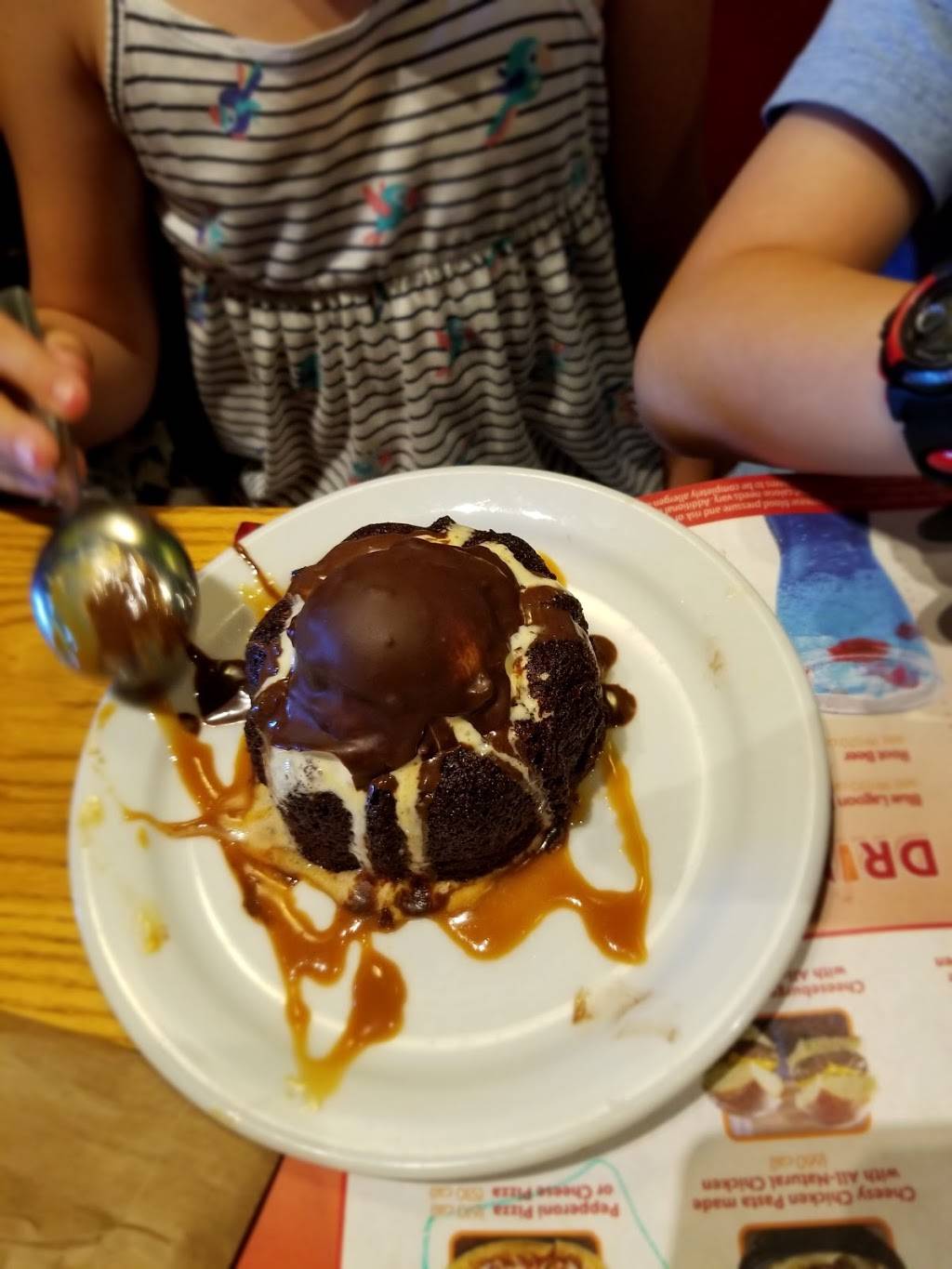 Chilis Grill & Bar | restaurant | 5443 Gosford Rd, Bakersfield, CA 93313, USA | 6616634083 OR +1 661-663-4083