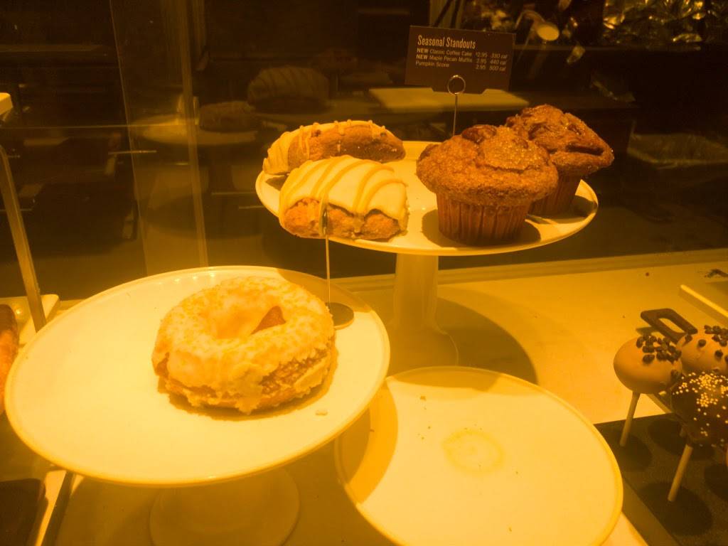 Starbucks | cafe | 860 W 75th St #104, Naperville, IL 60565, USA | 6305796102 OR +1 630-579-6102