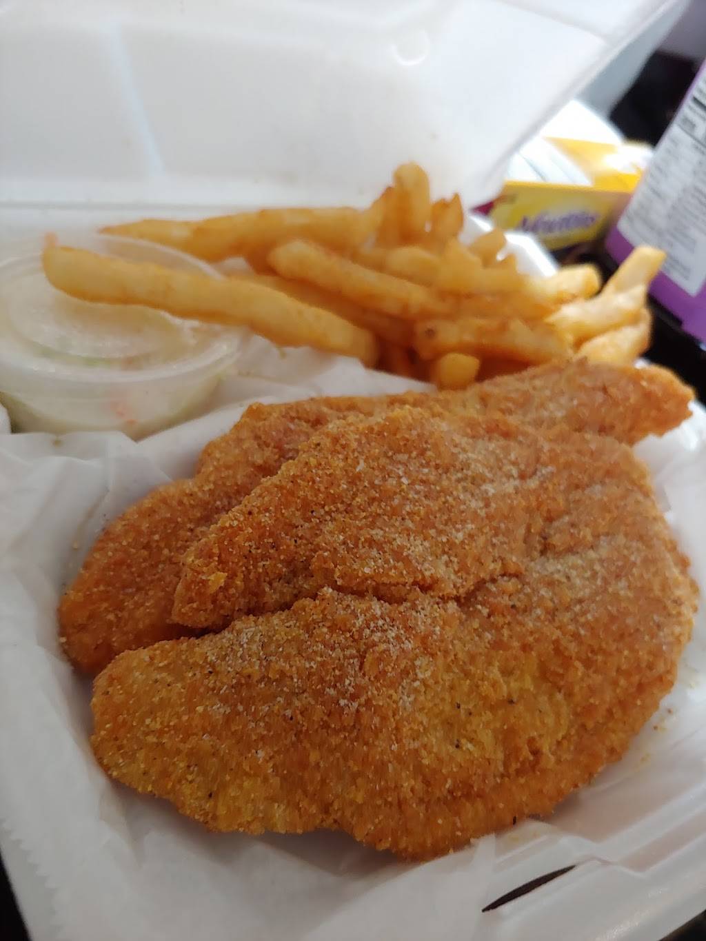Sharks Fish & Chicken | restaurant | 1551 N Missouri St, West Memphis, AR 72301, USA | 8706295253 OR +1 870-629-5253