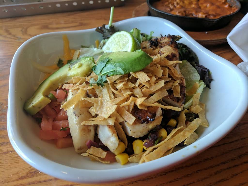 Chilis Grill & Bar | meal takeaway | 8510 W Hillsborough Ave, Tampa, FL 33615, USA | 8138875955 OR +1 813-887-5955