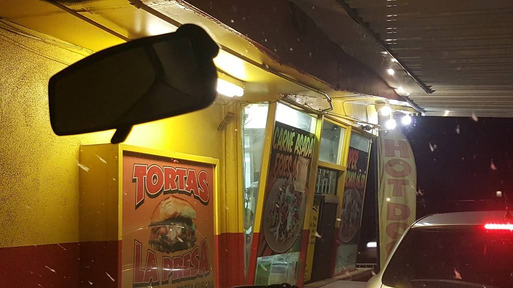Tortas La Presa | restaurant | 767 E Broadway Rd, Mesa, AZ 85204, USA | 4809692929 OR +1 480-969-2929