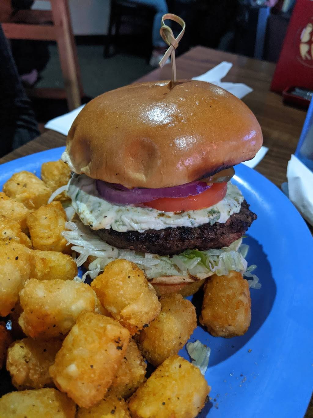 Brewskys Food & Spirits East | restaurant | 2840 S 70th St, Lincoln, NE 68506, USA | 4024832739 OR +1 402-483-2739