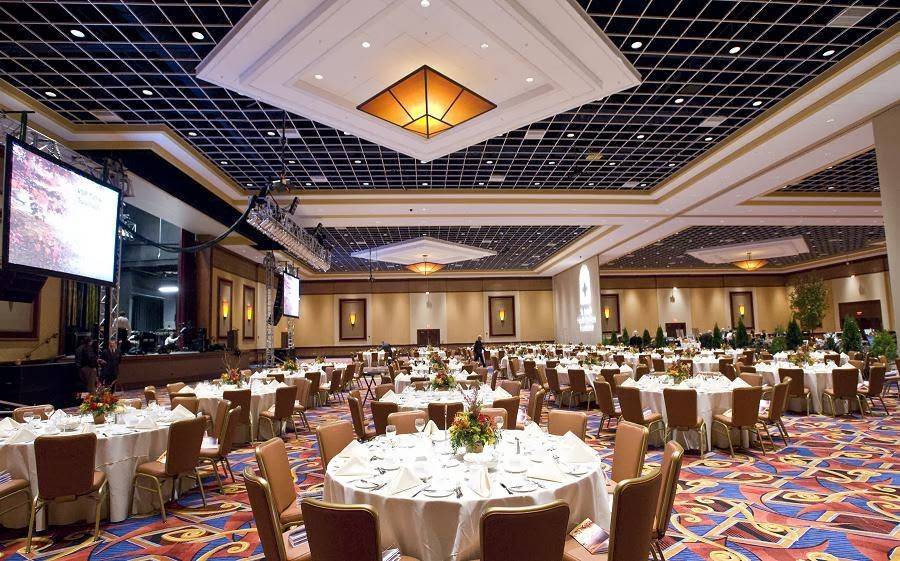 Twin River Casino Hotel | restaurant | 100 Twin River Rd, Lincoln, RI 02865, USA | 4017233200 OR +1 401-723-3200