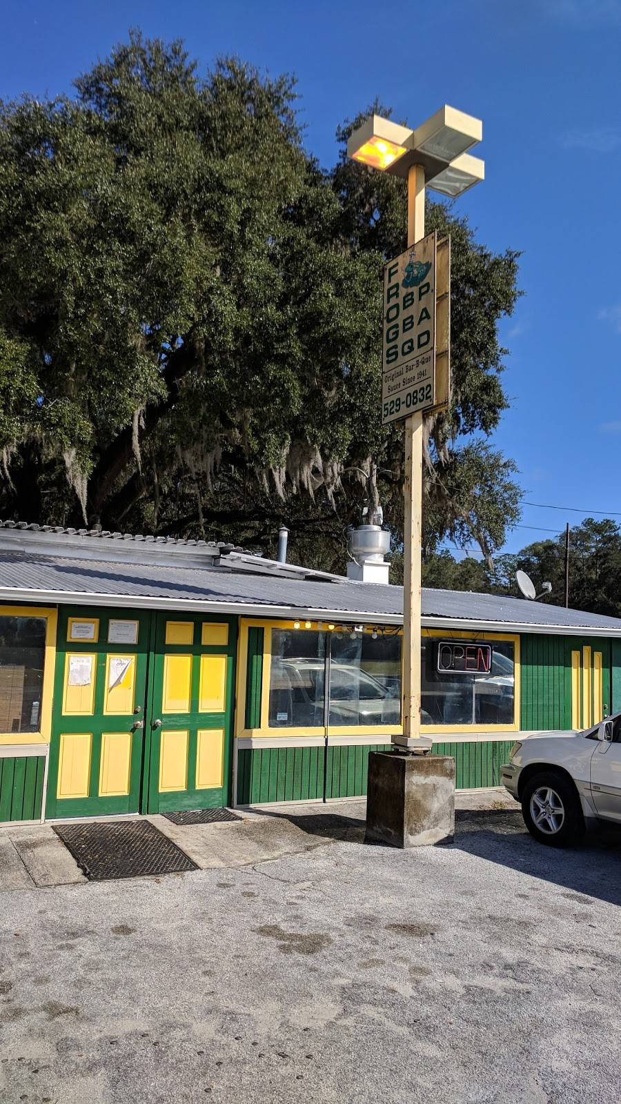 Frogs BBQ Pad | restaurant | 21031 NE US Hwy 27, Williston, FL 32696, USA | 3525290832 OR +1 352-529-0832