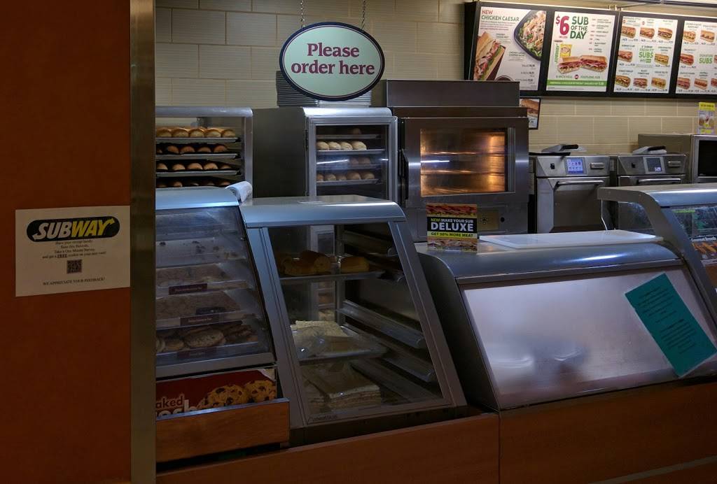 Subway | meal takeaway | 777 Bannock St, Denver, CO 80204, USA | 3035349923 OR +1 303-534-9923