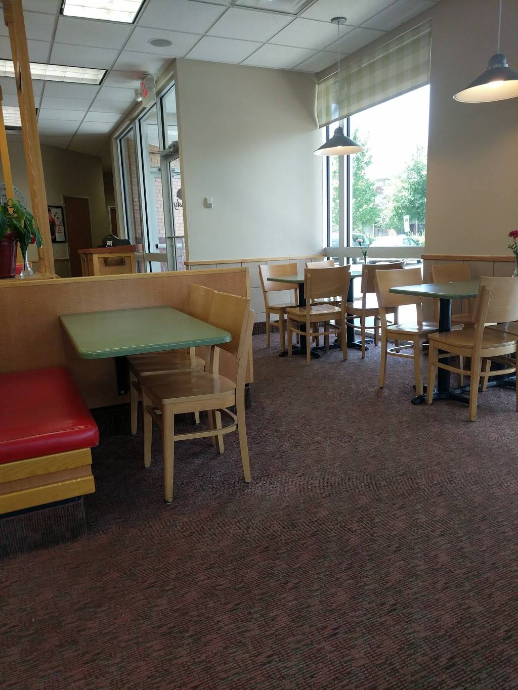 Wendys | restaurant | 9905 Northlake Centre Pkwy, Charlotte, NC 28216, USA | 7049211120 OR +1 704-921-1120