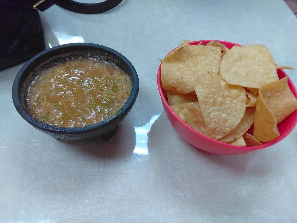 Reynaldos Restaurant | restaurant | 571 W Ramsey St, Banning, CA 92220, USA | 9519221149 OR +1 951-922-1149