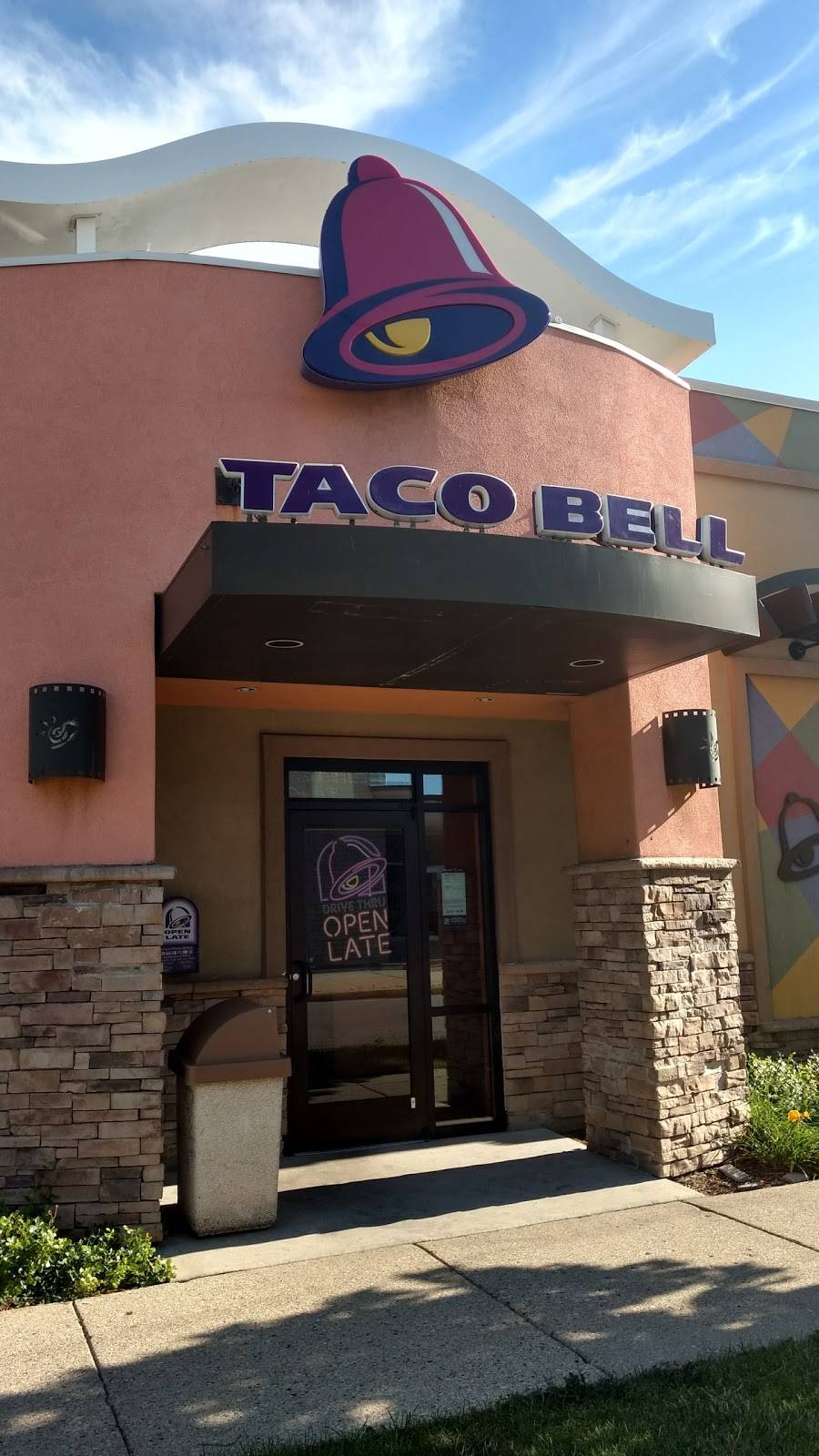 Taco Bell | meal takeaway | 3509 N Harlem Ave, Chicago, IL 60634, USA | 7736857066 OR +1 773-685-7066