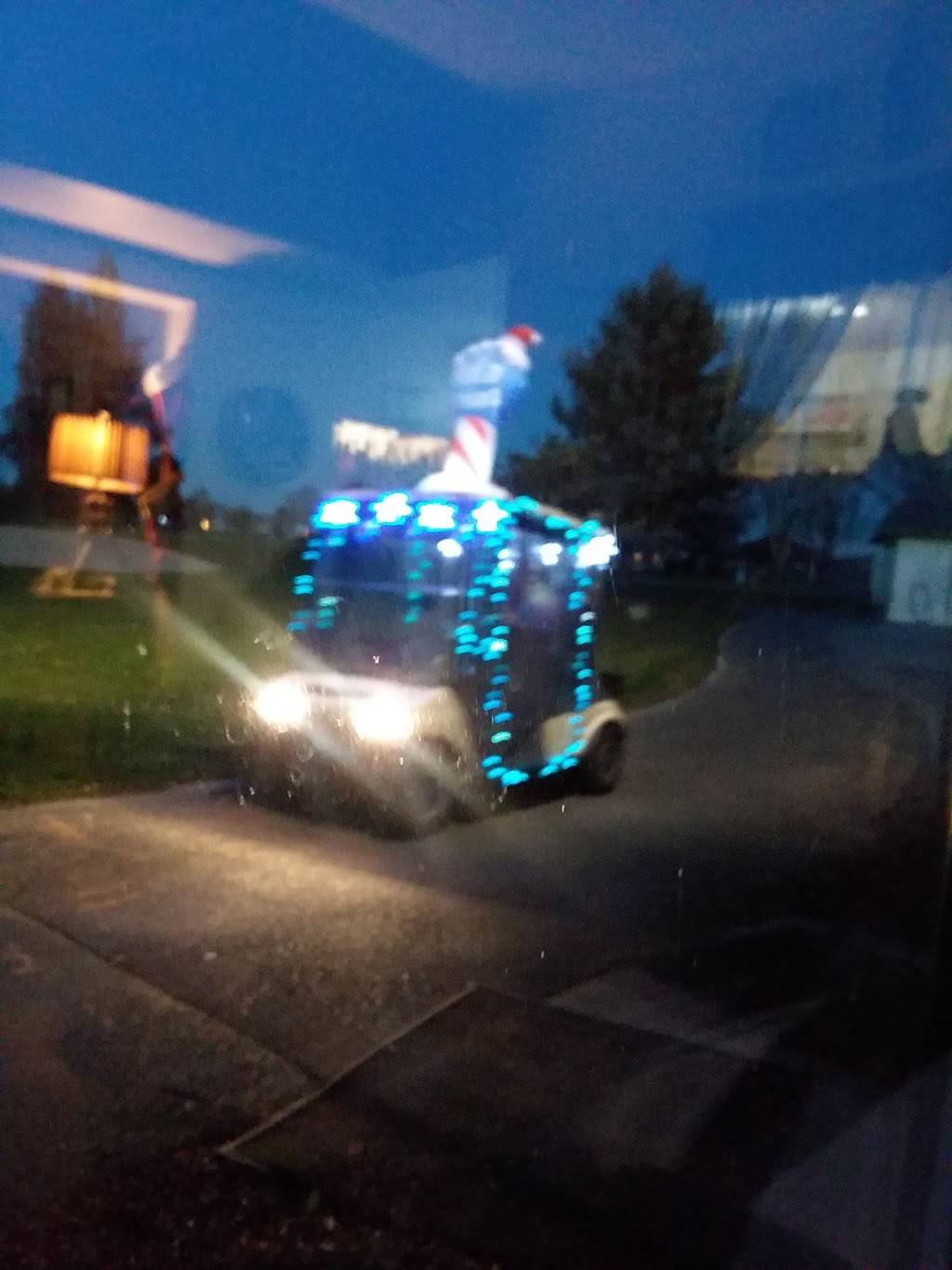 Woodburn Estates & Golf | restaurant | 1776 Country Club Rd, Woodburn, OR 97071, USA | 5039821776 OR +1 503-982-1776